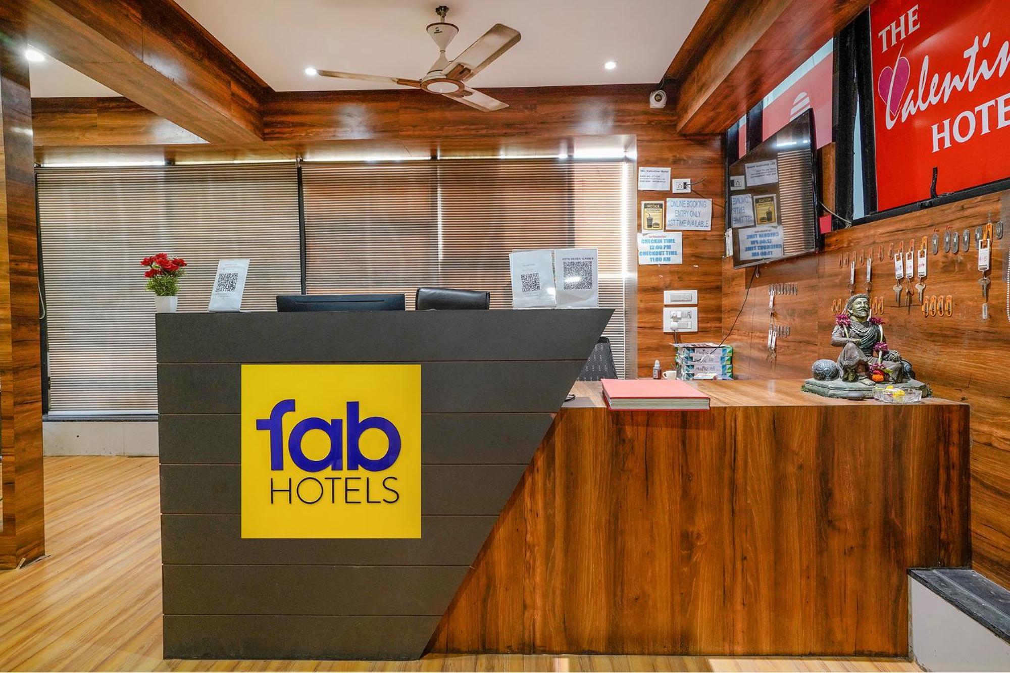 Fabhotel The Valentine - Udhna Road Súrat Exteriér fotografie